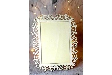 WOODEN FRAME WITH ORNAMENT 1