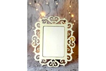 WOODEN FRAME WITH ORNAMENT 3